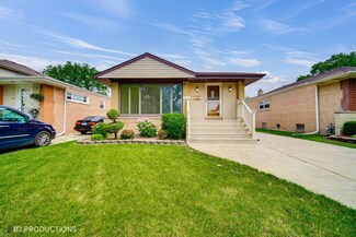 2826 W 100th St, Evergreen Park, IL 60805