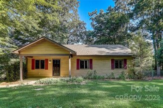 473 Emmas Grove Rd, Fletcher, NC 28732