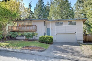 2607 Panaview Blvd, Everett, WA 98203