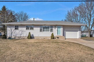 5309 Davis Rd, Norton Shores, MI 49441
