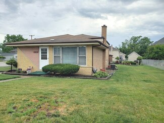8240 Nashville Ave, Burbank, IL 60459