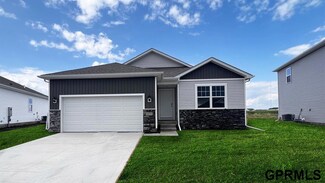 12722 S 205th St, Gretna, NE 68028