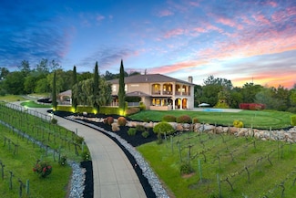 7543 Old Pear Hill Ln, Penryn, CA 95663