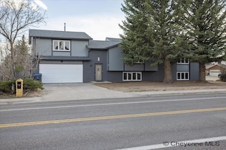 321 Gardenia Dr, Cheyenne, WY 82009