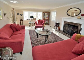 4600 Marshall Hall Ln, Fairfax, VA 22033