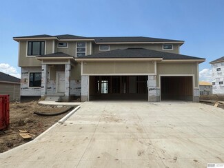 6220 N 208th St, Elkhorn, NE 68022