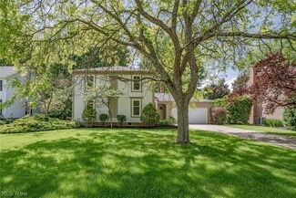 7292 Thornapple Ln, Solon, OH 44139