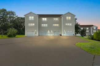 46 Sachem Dr Unit 46, Plainfield, CT 06374