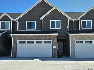 1881 Titan Place, Hickman, NE 68372