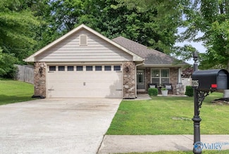 7135 Pale Dawn Place SE, Owens Cross Roads, AL 35763