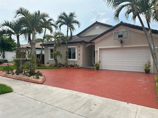 8792 NW 167th St, Hialeah, FL 33018