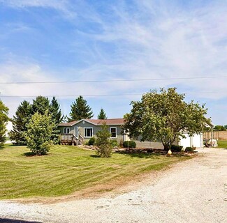 15133 Blank Pike, Wapakoneta, OH 45895