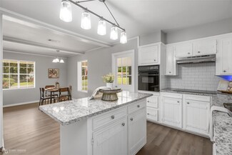 703 Irving Bluff Rd, Shreveport, LA 71107