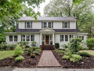 187 Nehoiden Rd, Waban, MA 02468