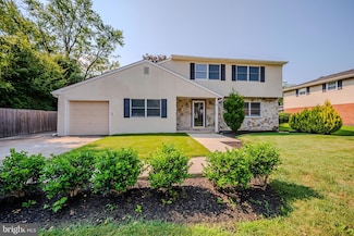 73 White Clay Crescent, Newark, DE 19711