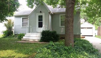 914 Dearborn St, Iowa City, IA 52240