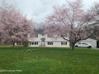 703 Blue Ridge Rd, Saylorsburg, PA 18353