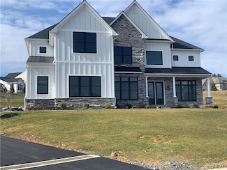 1867 Stone Tavern Blvd, Allentown, PA 18104