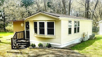 543 Glendale Dr, Fulton, WI 53534