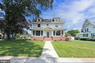 415 Grape St, Hammonton, NJ 08037