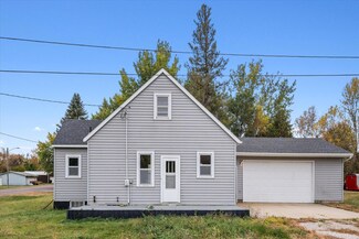8296 3rd St, New Auburn, MN 55366