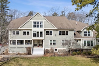 51 Woodland Rd Unit 1, Cape Elizabeth, ME 04107