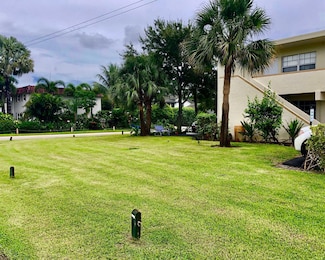 4670 NE 5th Ave Unit 15, Boca Raton, FL 33431