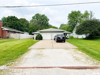 913 W Shenandoah Dr Unit 2, Peoria, IL 61614