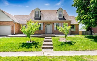 3812 Pine Creek Cir, New Albany, IN 47150
