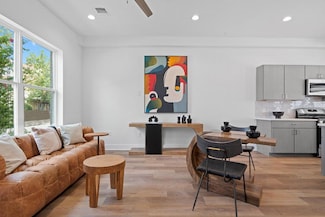 3823 Threadgill St, Austin, TX 78723
