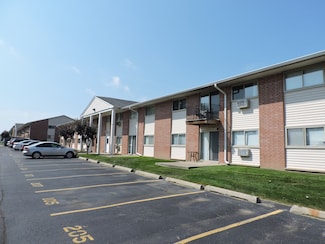 703 E Fullerton Ave Unit 1110, Glendale Heights, IL 60139