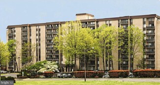 6001 Arlington Blvd Unit 507, Falls Church, VA 22044