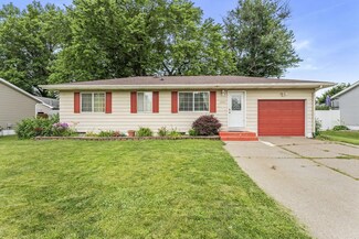 2907 Allen St, Muscatine, IA 52761