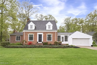 6122 Fitch Rd, North Olmsted, OH 44070
