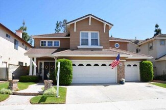 8 Hillside Dr, Rancho Santa Margarita, CA 92688