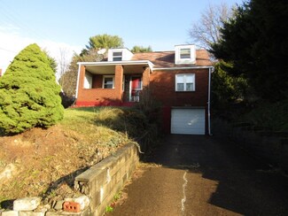 1224 Commonwealth Ave, Homestead, PA 15120