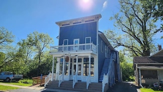 11323 Fox River Rd, Wilmot, WI 53192