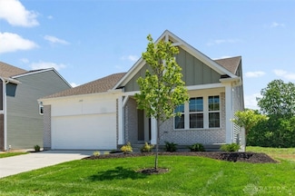 1233 Heathgate Way, Fairborn, OH 45324