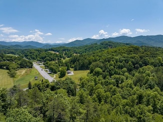 1409 U S 441, Whittier, NC 28789
