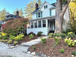 615 Sunset Ln, East Lansing, MI 48823