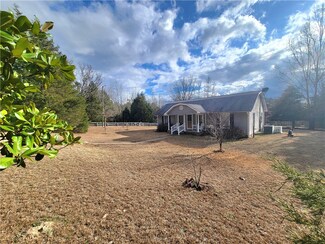 601 Herbert Brown Rd, Auburn, AL 36830
