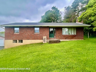 13 Mundro Rd, Scott Township, PA 18447