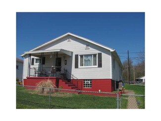 723 27th St, Blairsville, PA 15717