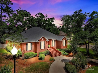 133 North Dr, Fairhope, AL 36532