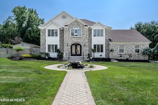 1 Wilfred Rd, Manalapan, NJ 07726