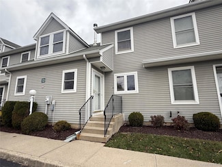 100 Boniface Dr Unit 12D, Pine Bush, NY 12566