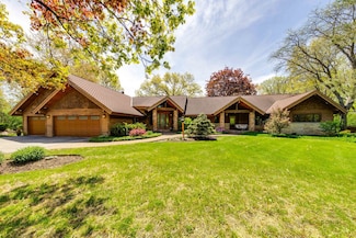 25909 W Sunset Rd, Barrington, IL 60010