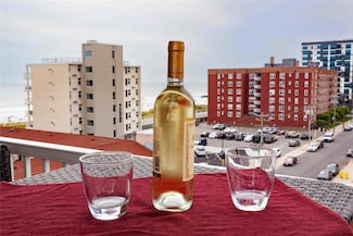 55 Monroe Blvd Unit 5R, Long Beach, NY 11561