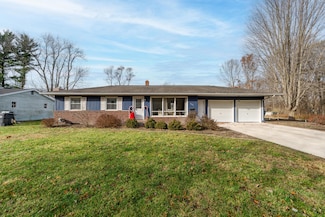 733 Hazen St, Paw Paw, MI 49079