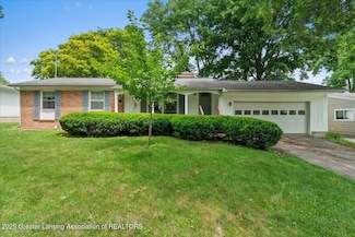 1613 Parkvale Ave, East Lansing, MI 48823
